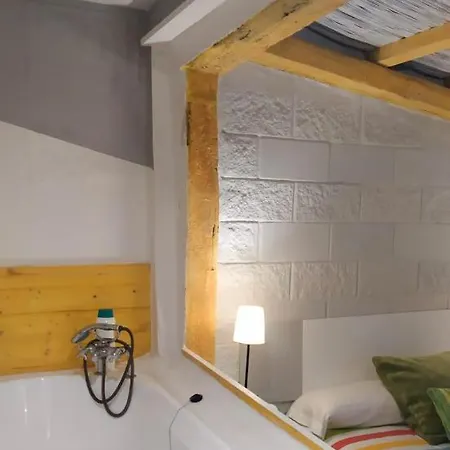 Lodge Eco Secret Getaway Monda