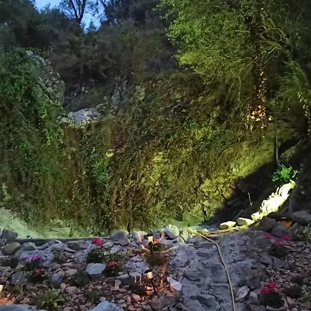 Lodge Eco Secret Getaway Monda