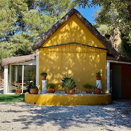 Eco Secret Getaway Lodge Monda